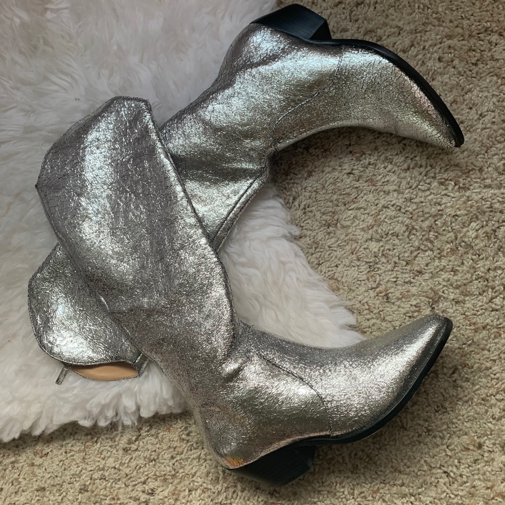 Schutz boots